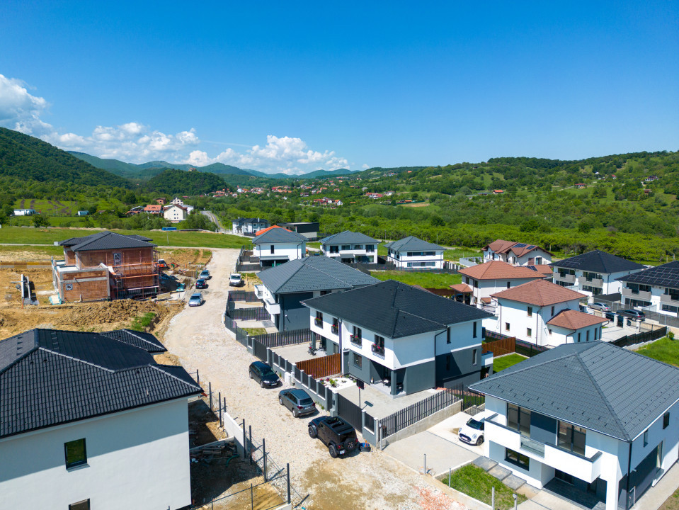 Duplex complet utilat si mobilat - Panoramă deosebită - zona Măgura - Cisnădie