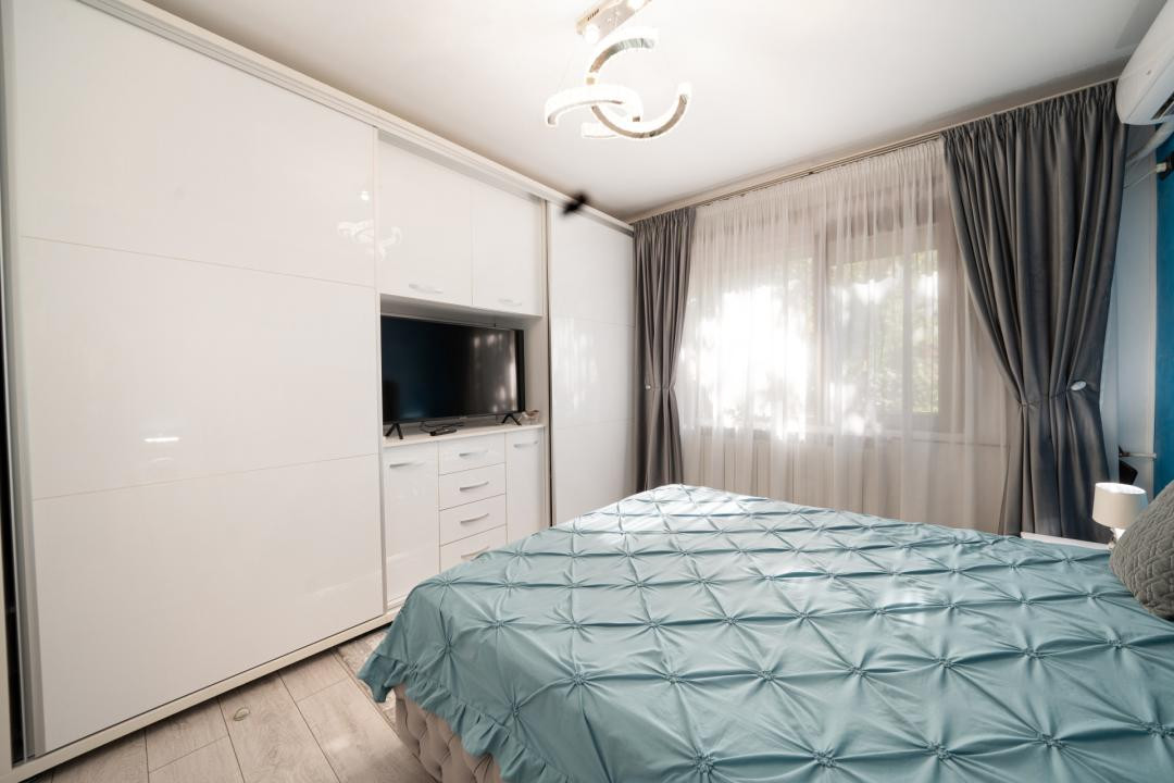 Mobilat si utilat modern*Etaj 2/10* Bloc anvelopat,dupa cutremur*Decomandat