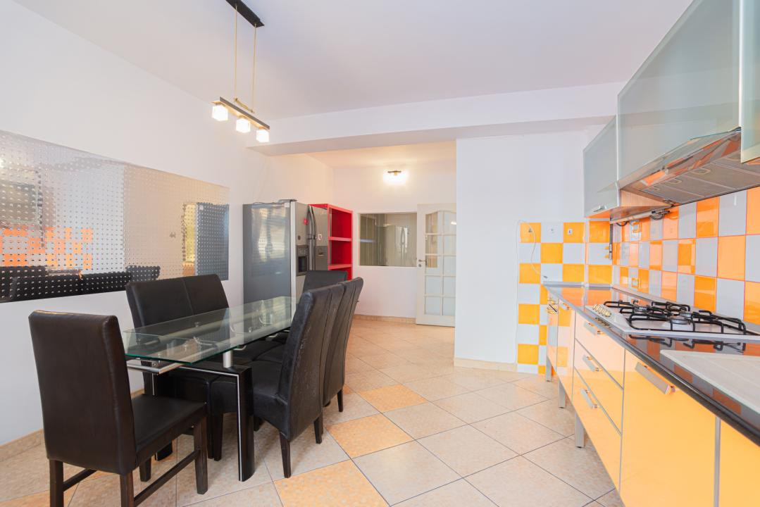 Apartament cu 2 camere, 89,95 mp utili, decomandat – Eforie Nord, etaj 1