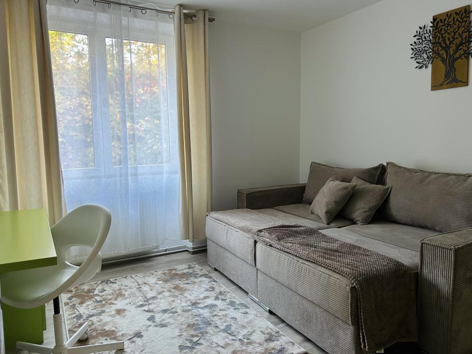 Apartament decomandat 2 camere de inchiriat - zona Rahova