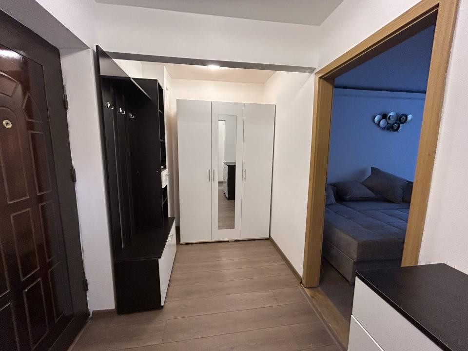 Apartament decomandat 2 camere de inchiriat - zona Rahova