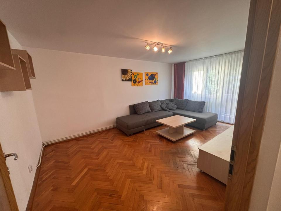  Apartament cu 3 camere de închiriat  zona centrala, Sibiu 