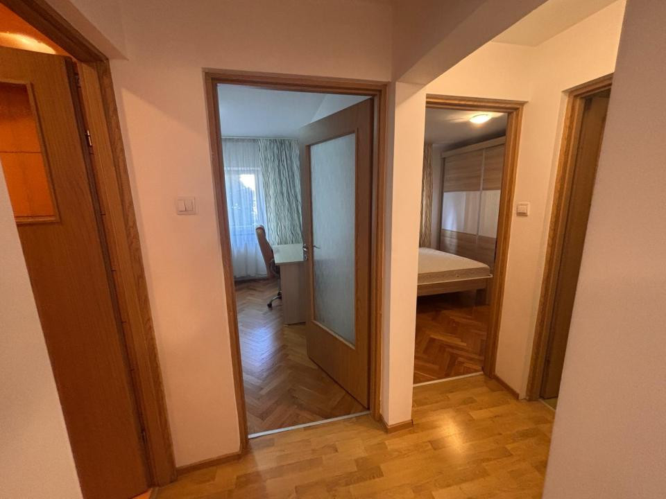  Apartament cu 3 camere de închiriat  zona centrala, Sibiu 