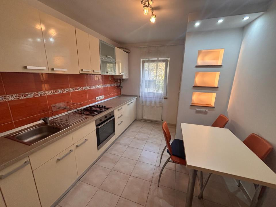  Apartament cu 3 camere de închiriat  zona centrala, Sibiu 