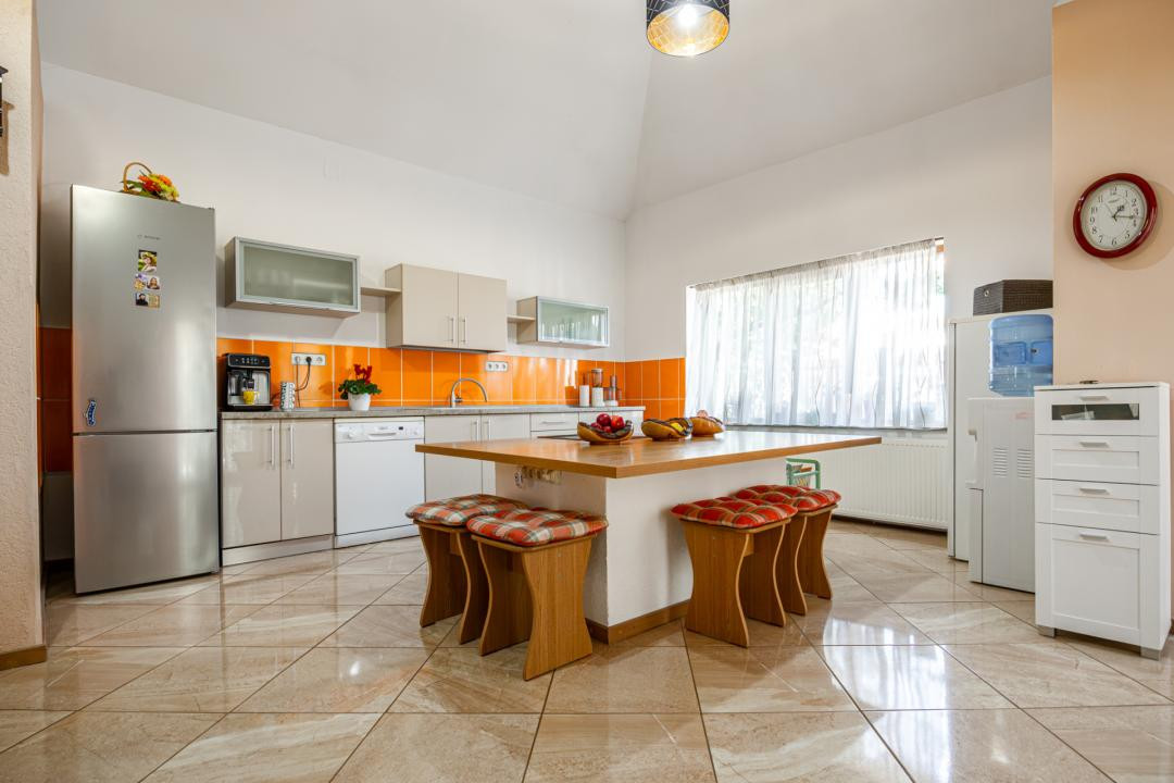 Casa deosebita, singur in curte – 700 mp teren, Sfantu Gheorghe – 0% comision