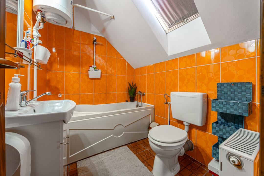 Casa deosebita, singur in curte – 700 mp teren, Sfantu Gheorghe – 0% comision