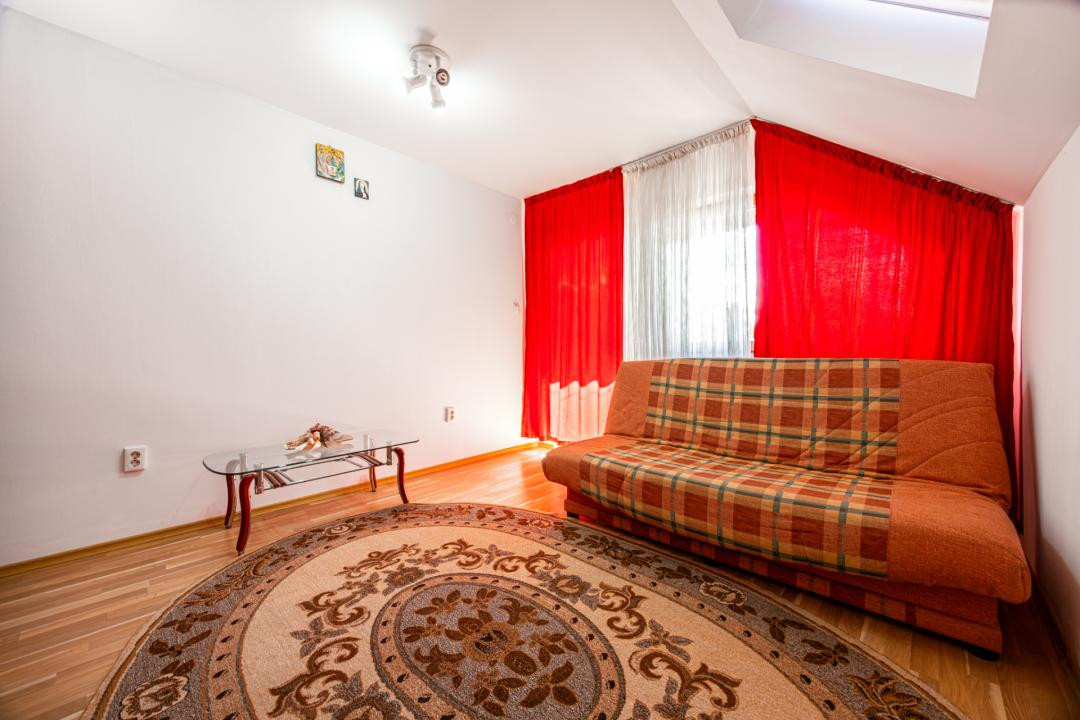 Casa deosebita, singur in curte – 700 mp teren, Sfantu Gheorghe – 0% comision
