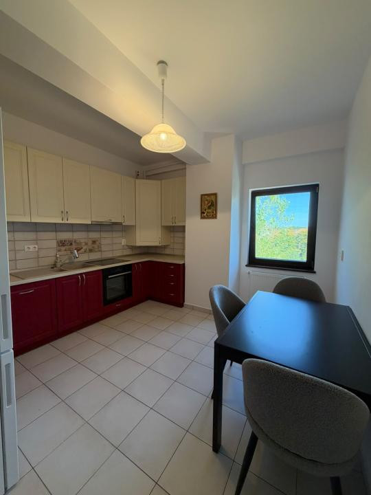 Apartament 3 camere cu terasă de 15 mp lângă Parcul Sub Arini, Sibiu