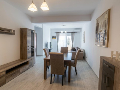Apartament 3 camere cu terasă de 15 mp lângă Parcul Sub Arini, Sibiu