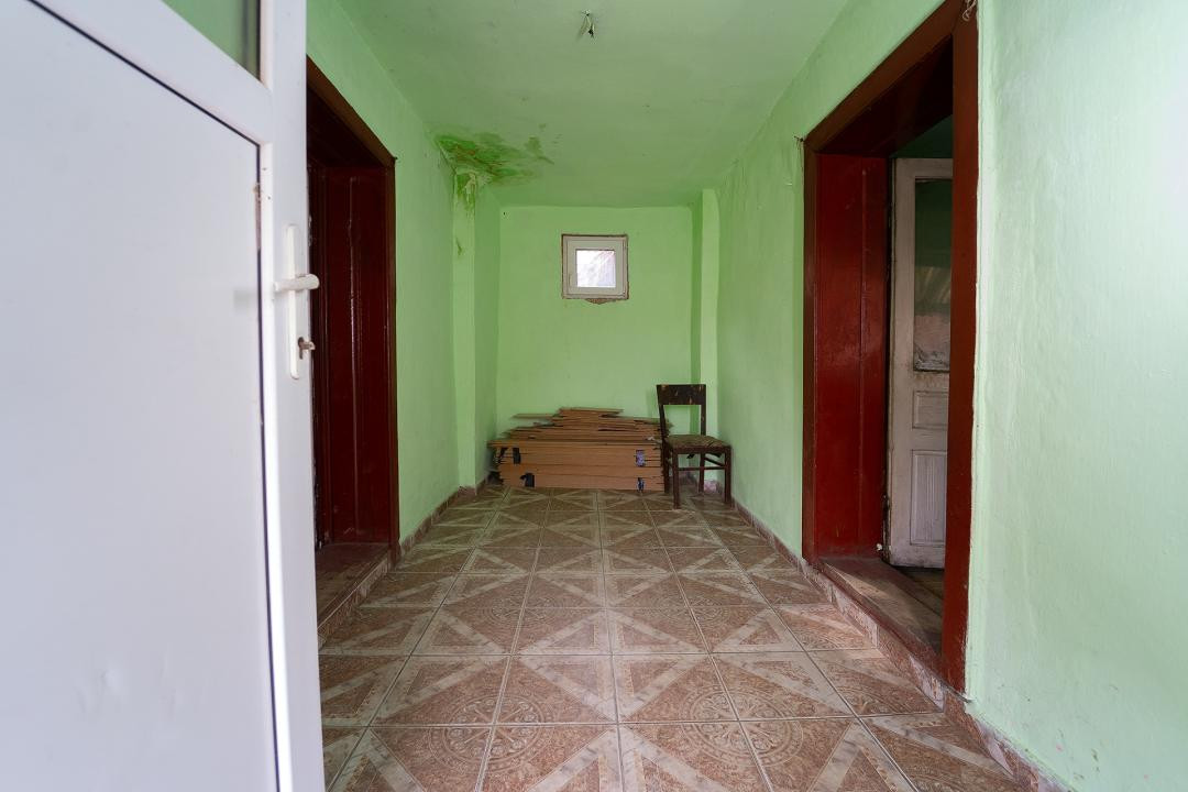 Casă de renovat în Tălmăcel – investiție