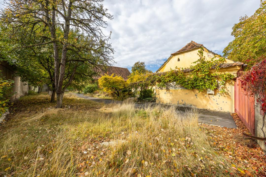 Casa individuala + sura, teren 1676 mp – Avram Iancu