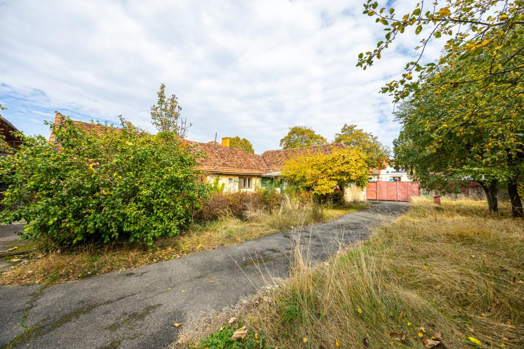 Casa individuala + sura, teren 1676 mp – Avram Iancu