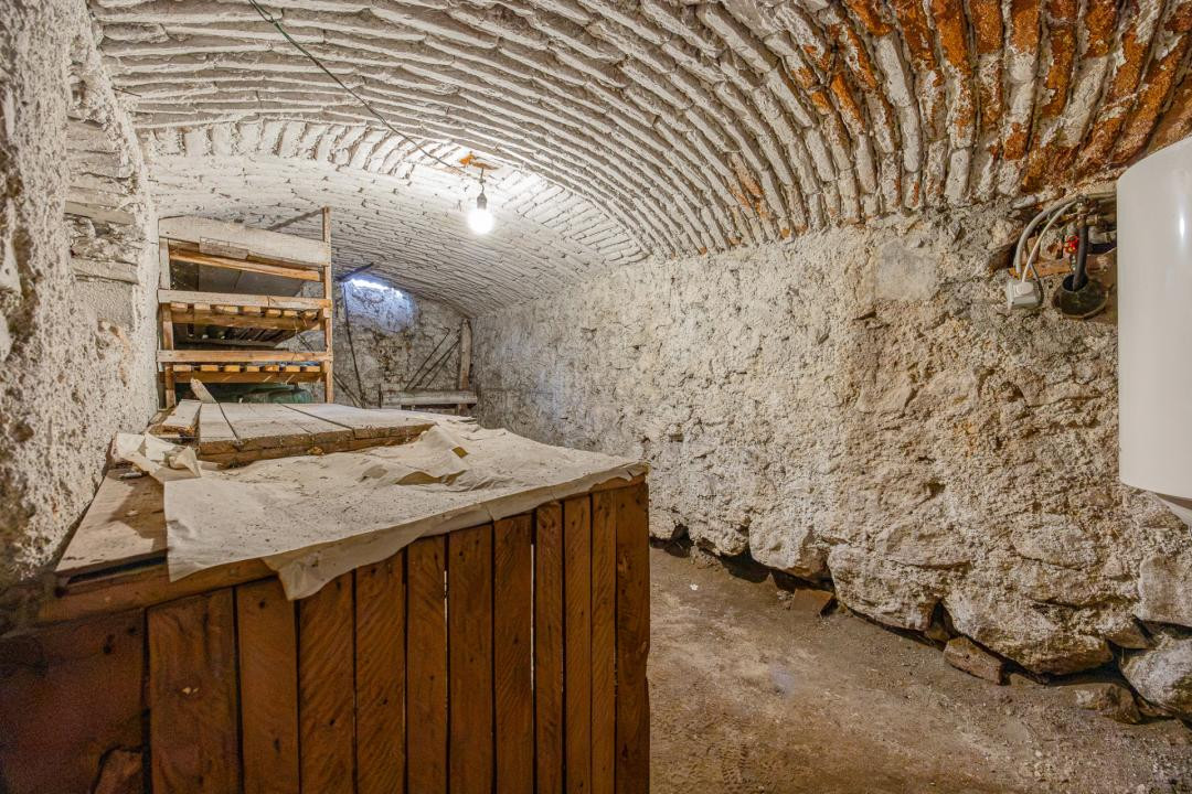 Casa individuala + sura, teren 1676 mp – Avram Iancu