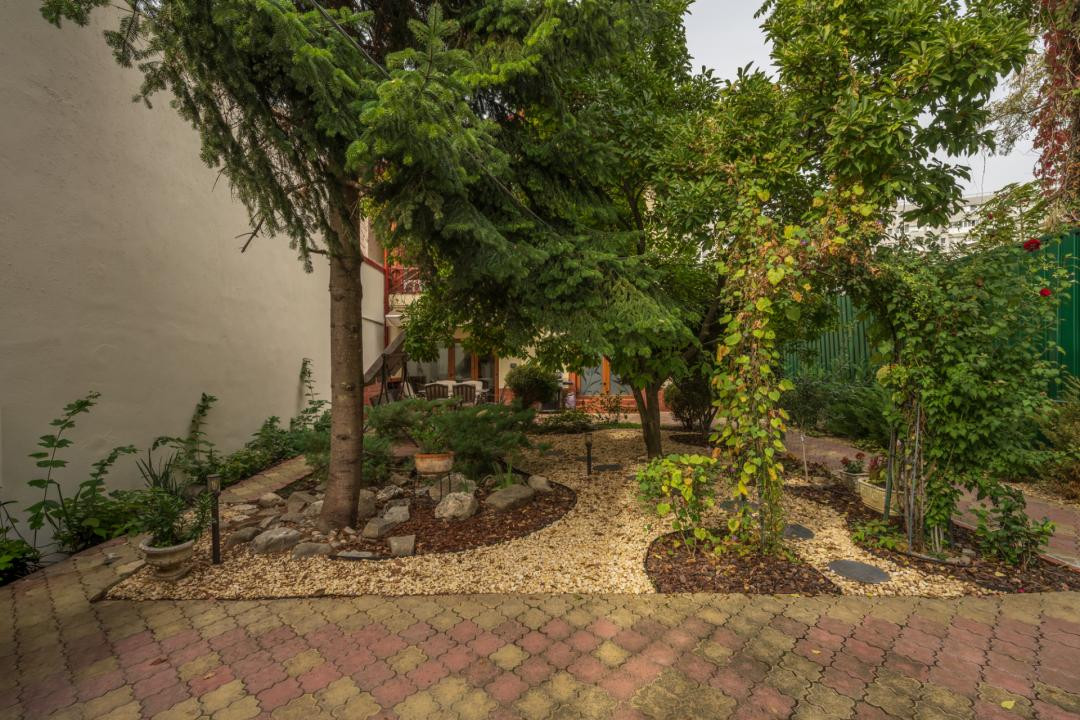 Casă individuală cu grădină, terase și saună