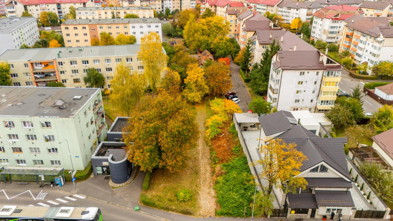 Casă cu teren de 500 mp, zona Noua