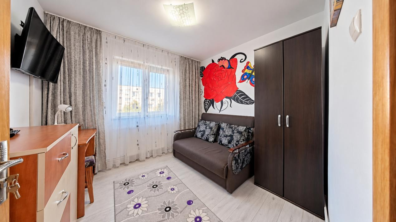 Apartament de închiriat cu 2 camere și loc de parcare propriu – Brașov