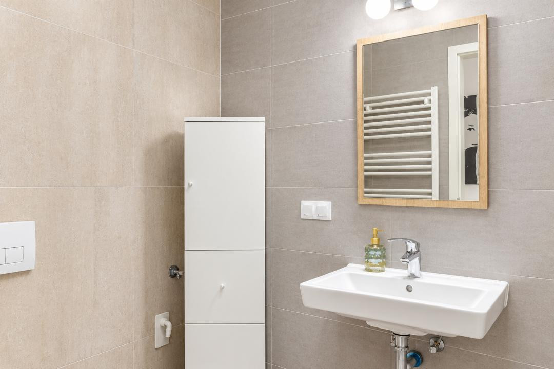 Studio nemobilat - pretabil birou sau locuință - Kasper Coresi