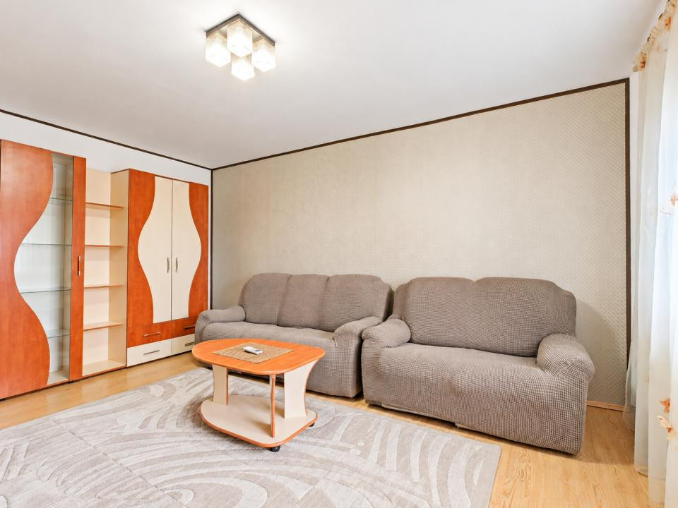 Închiriere apartament cu 3 camere, mobilat și utilat, zona Vlahuță