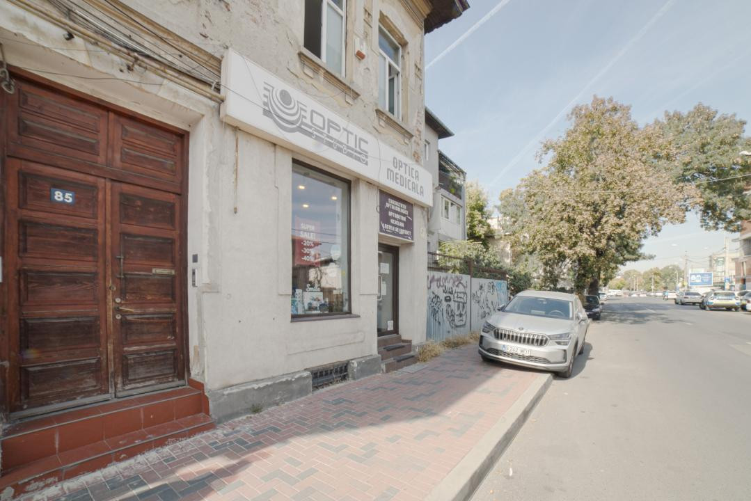 Hala Traian*Spatiu Comercial*Vitrina*Acces Direct 