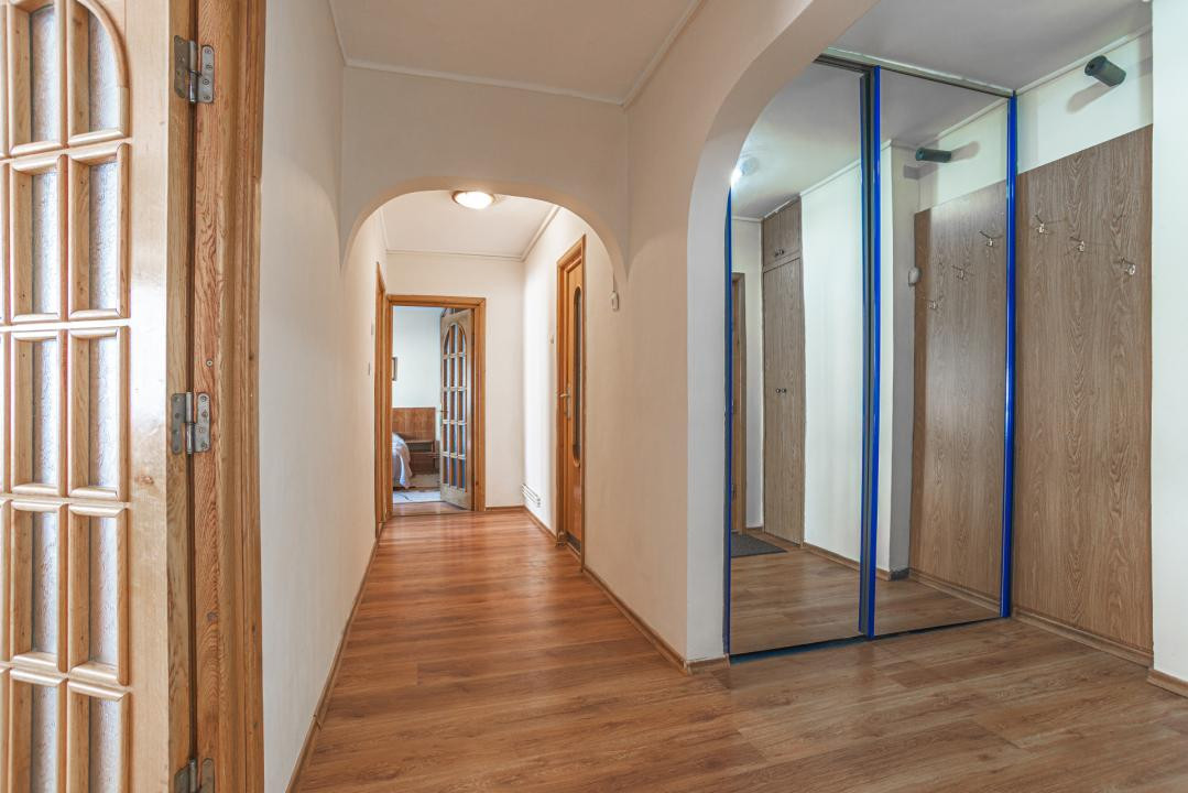 Apartament cu 3 camere de închiriat – Zona Balada