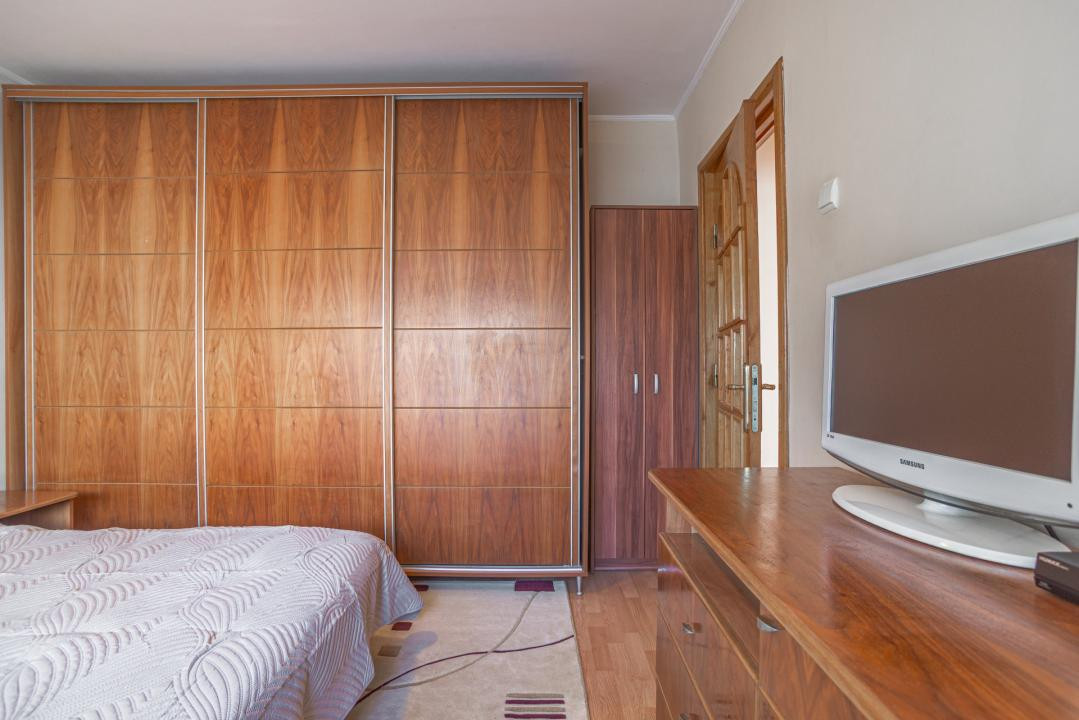 Apartament cu 3 camere de închiriat – Zona Balada