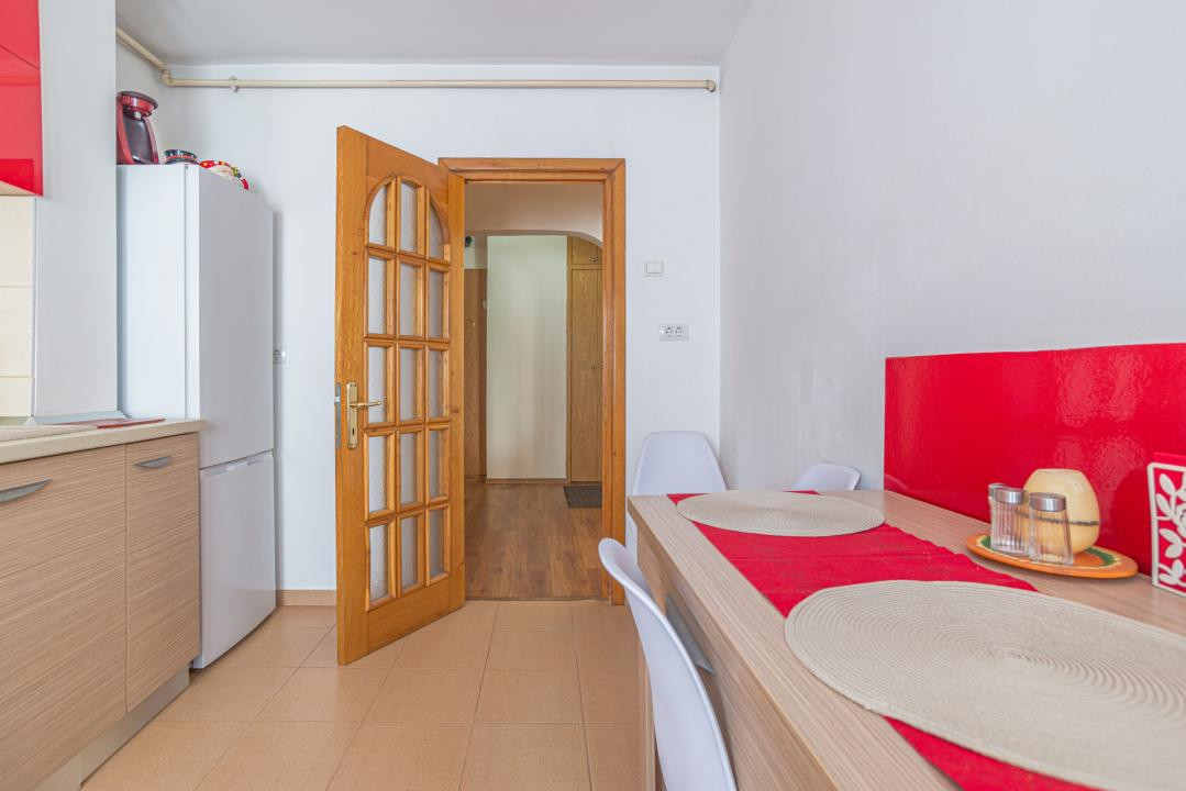 Apartament cu 3 camere de închiriat – Zona Balada