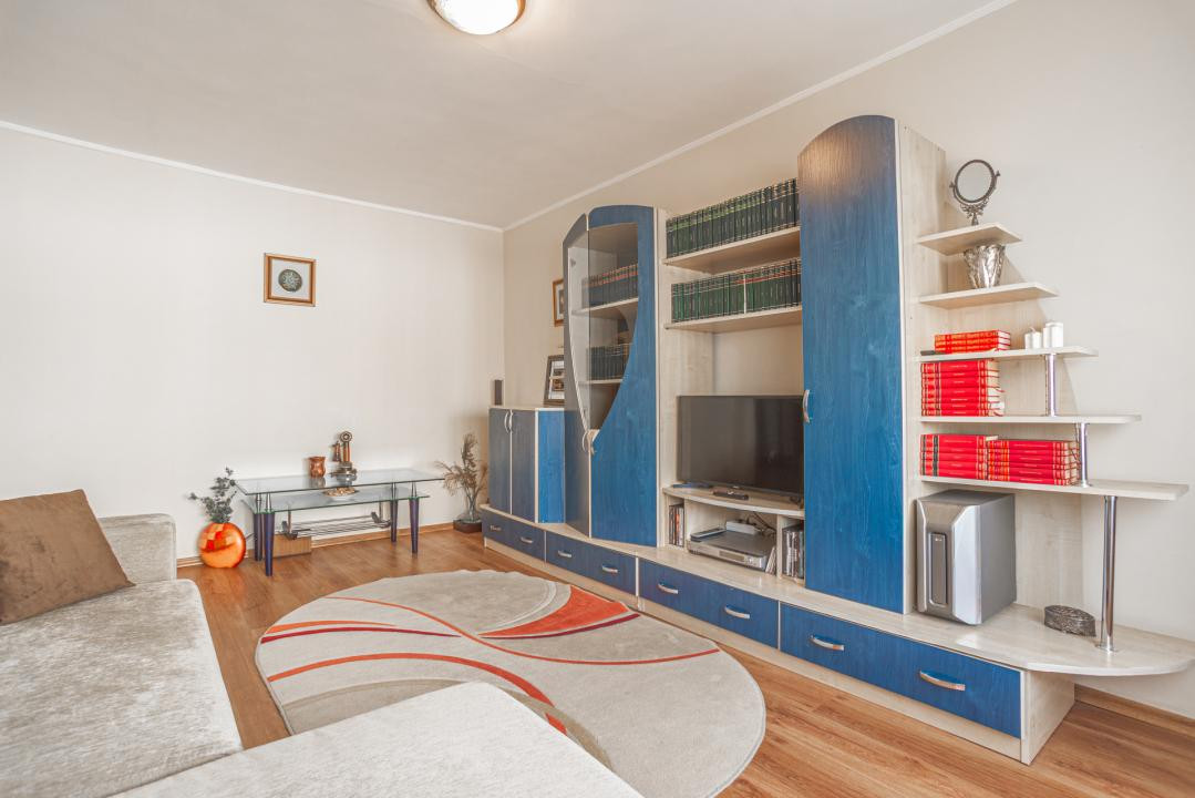 Apartament cu 3 camere de închiriat – Zona Balada