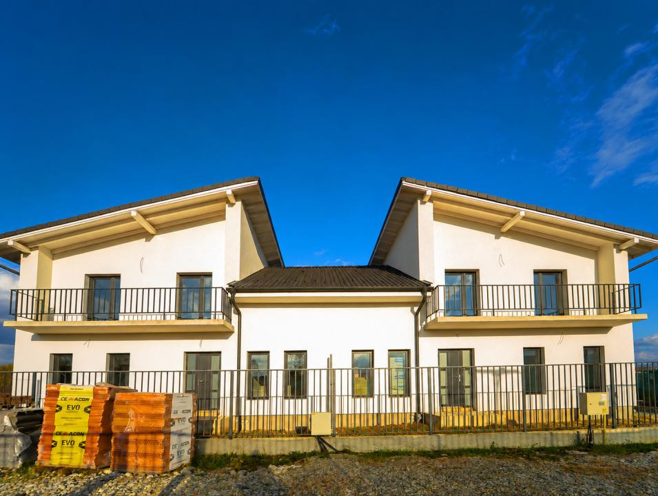 Duplex 130 mp utili |  Ansamblu nou | Șelimbăr – Mohu
