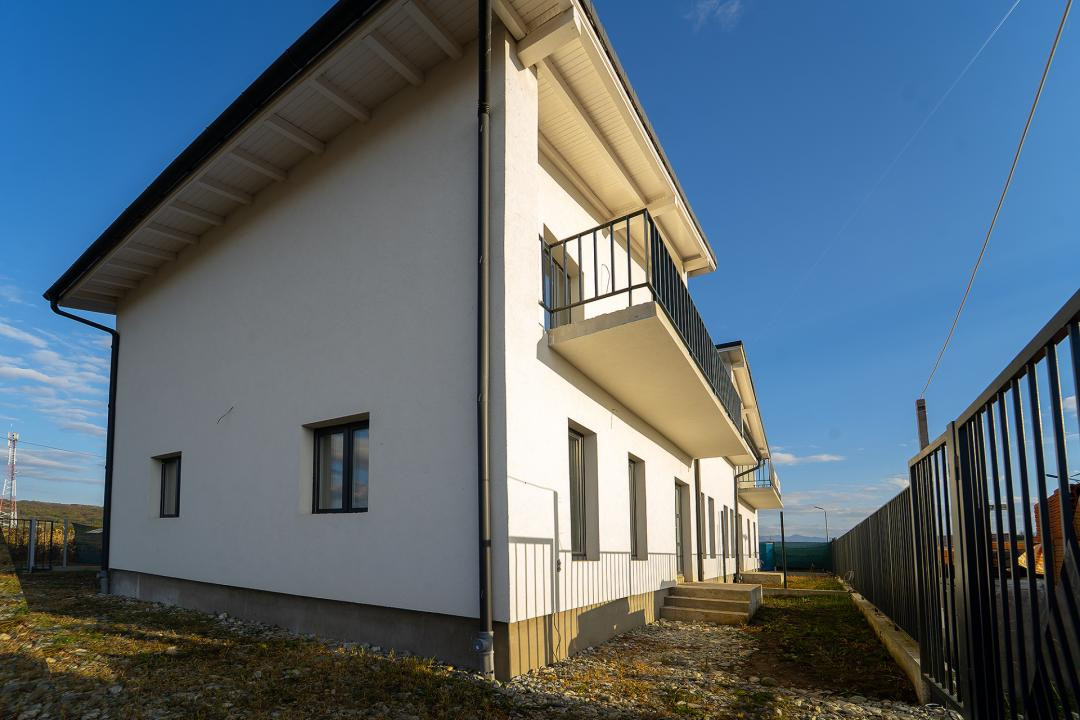 Duplex 130 mp utili |  Ansamblu nou | Șelimbăr – Mohu