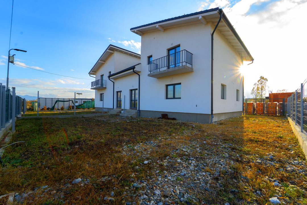 Duplex 130 mp utili |  Ansamblu nou | Șelimbăr – Mohu