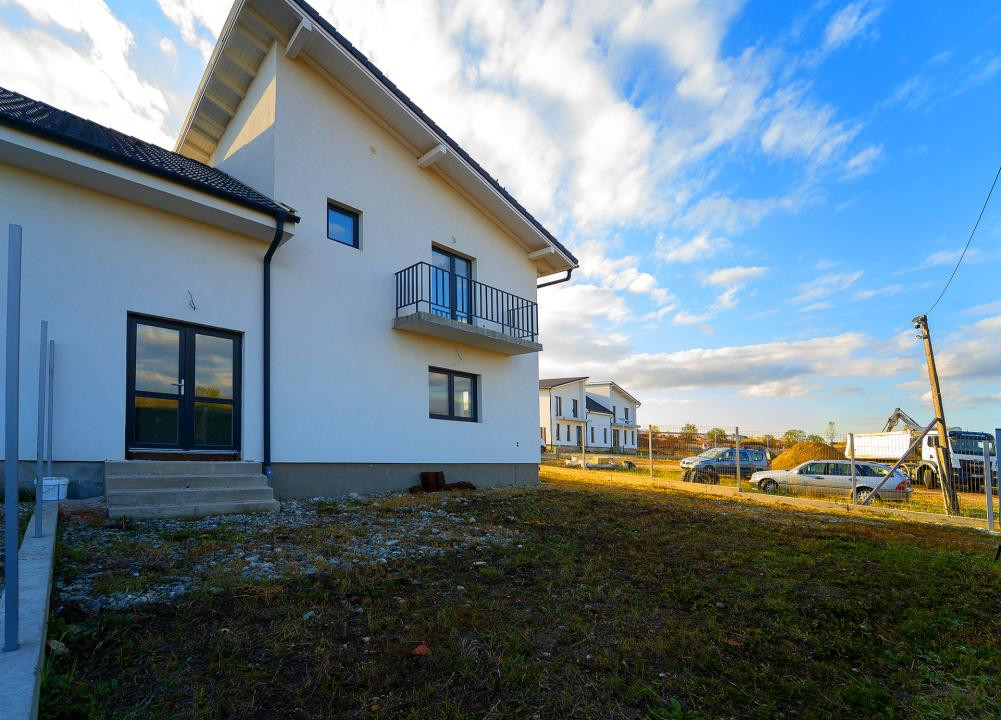 Duplex 130 mp utili |  Ansamblu nou | Șelimbăr – Mohu