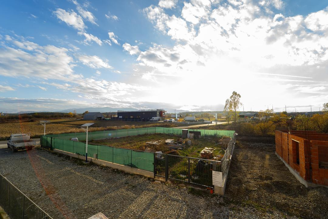 Duplex 130 mp utili |  Ansamblu nou | Șelimbăr – Mohu
