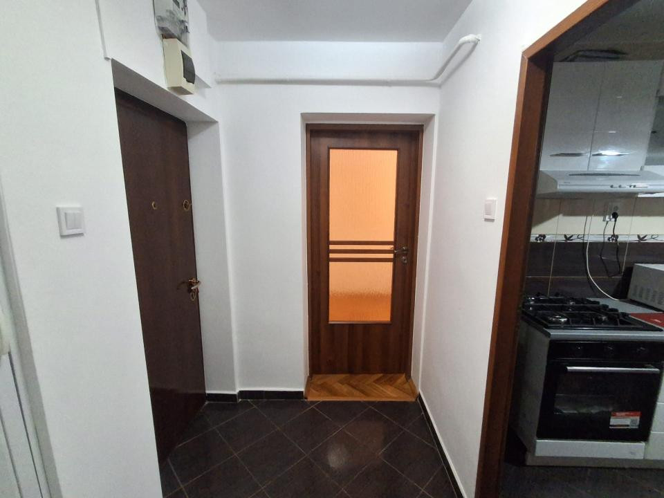 Apartament 3 camere Tudor, etai 1, complet renovat 68 mp util