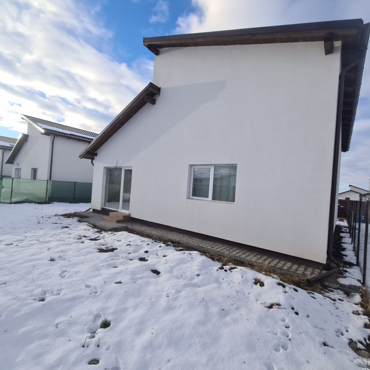 Casa individuala, noua – Str. Anotimpurilor, Sanpetru