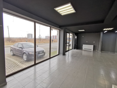 Inchiriez spatiu comercial | open-space | vitrina | zona Dna. Stanca | 105mp 