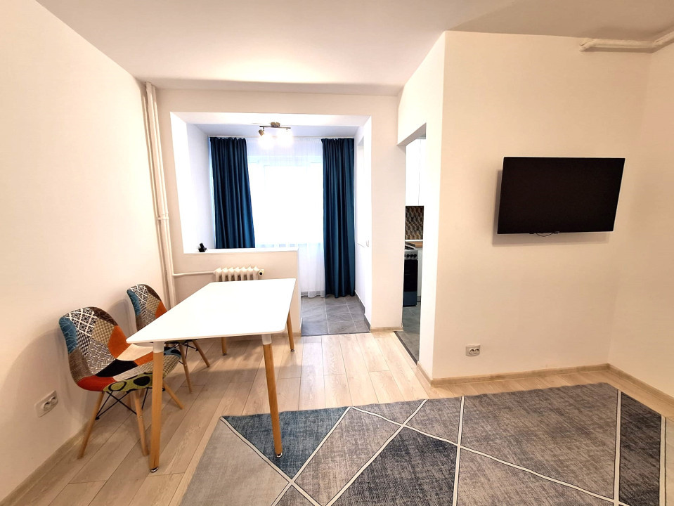 Garsoniera renovata, Prima inchiriere, Etaj 3/9  - Soarelui