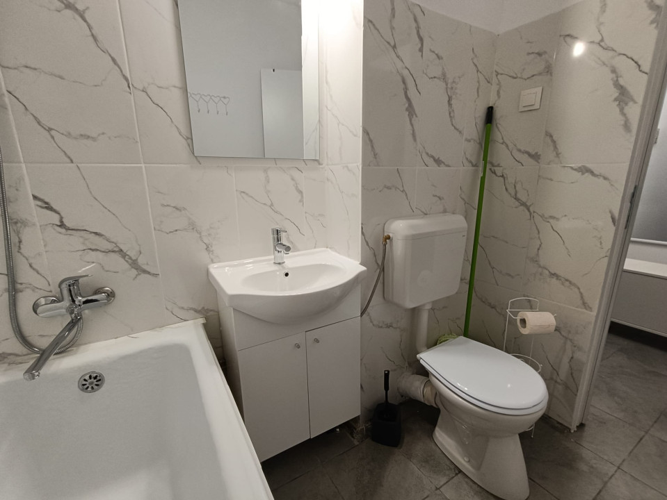 Garsoniera renovata, Prima inchiriere, Etaj 3/9  - Soarelui