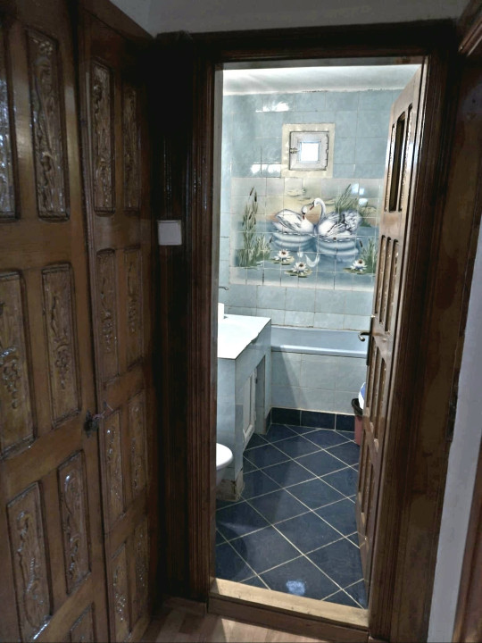 Apartament 4 camere, decomandat, etaj 1, Olimp