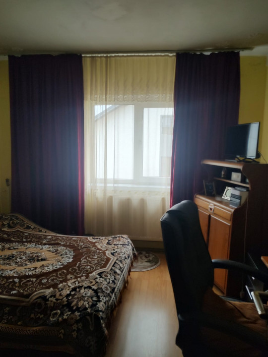 Apartament 1 mai , 3 camere 