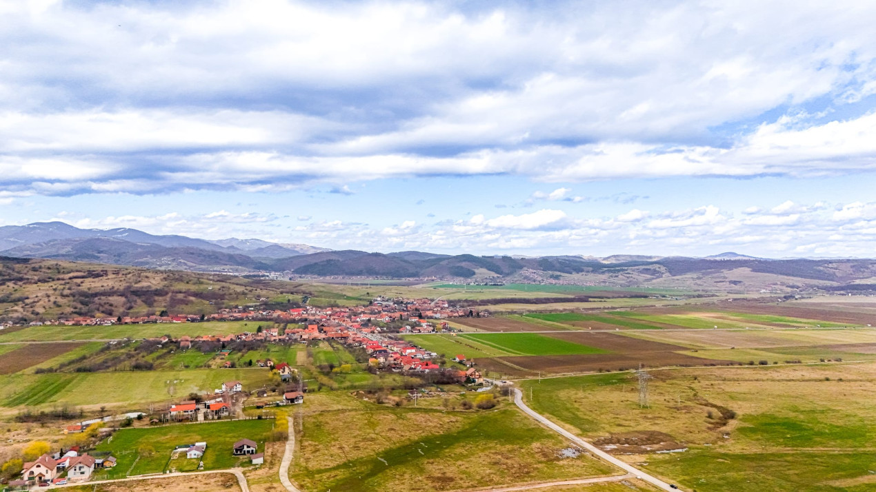 Teren pitoresc, zona superba, 4259 mp - Tohanu Nou, Sohodol
