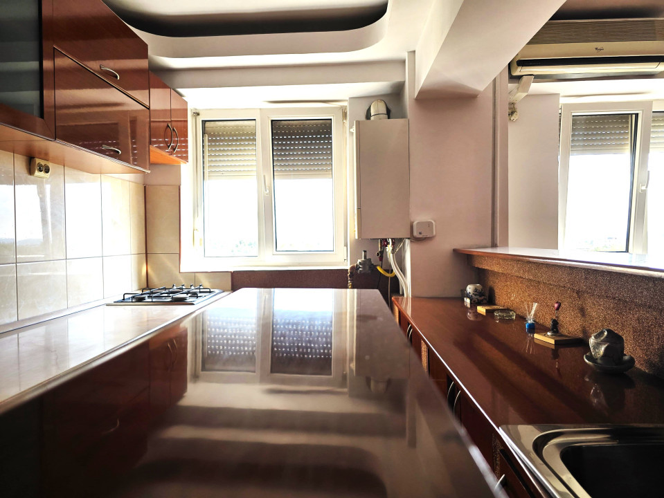 Apartament ultracentral, 4 camere, luminos