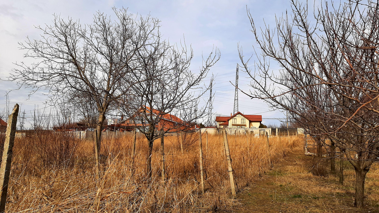 Teren intravilan, priveliste panoramica, zona rezidentiala