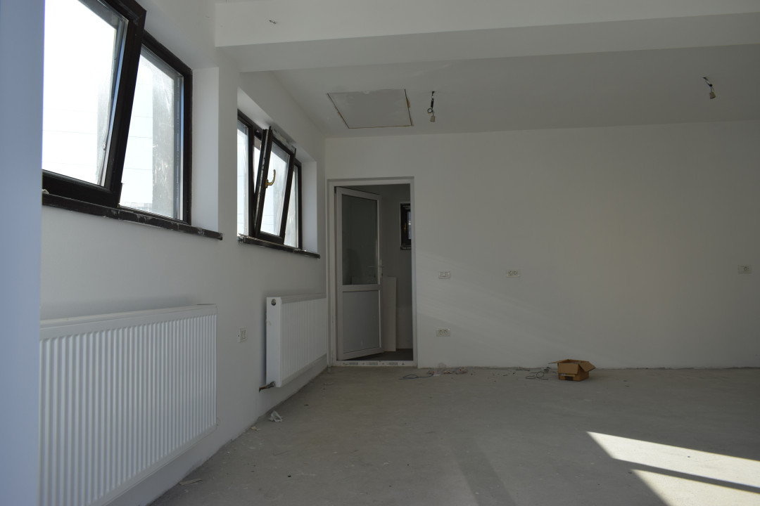 Spatiu comercial/ rezidential de 38 mp- zona Confectii