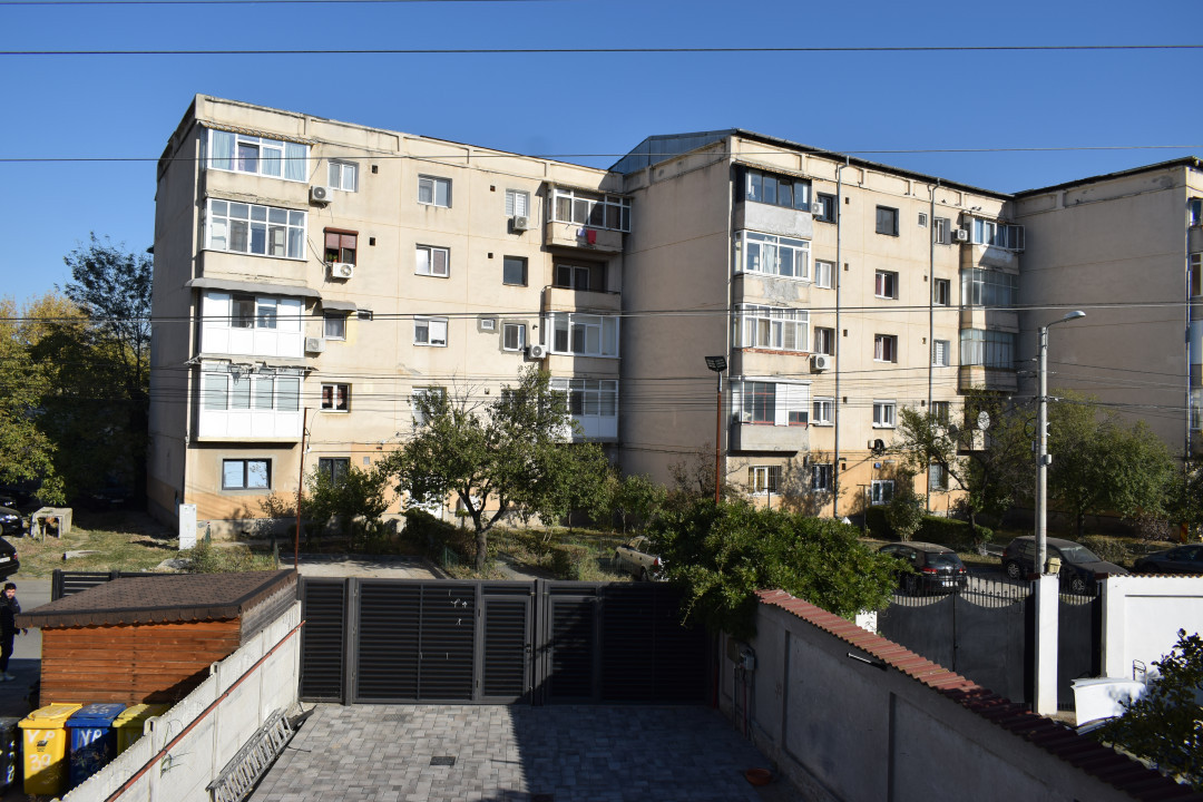 Spatiu comercial/ rezidential de 38 mp- zona Confectii