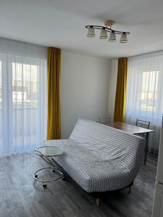 Apartament 3 camere, zona Coresi 