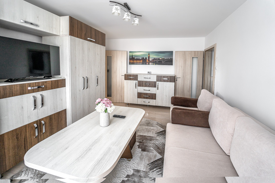 De vânzare apartament 2 camere, complet mobilat și utilat cu pivniță!