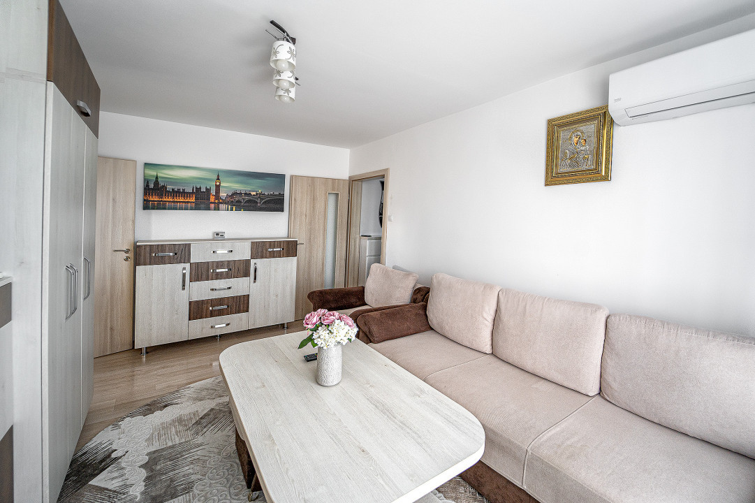 De vânzare apartament 2 camere, complet mobilat și utilat cu pivniță!