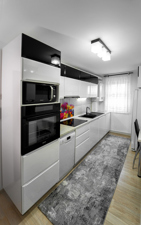 De vânzare apartament 2 camere, complet mobilat și utilat cu pivniță!