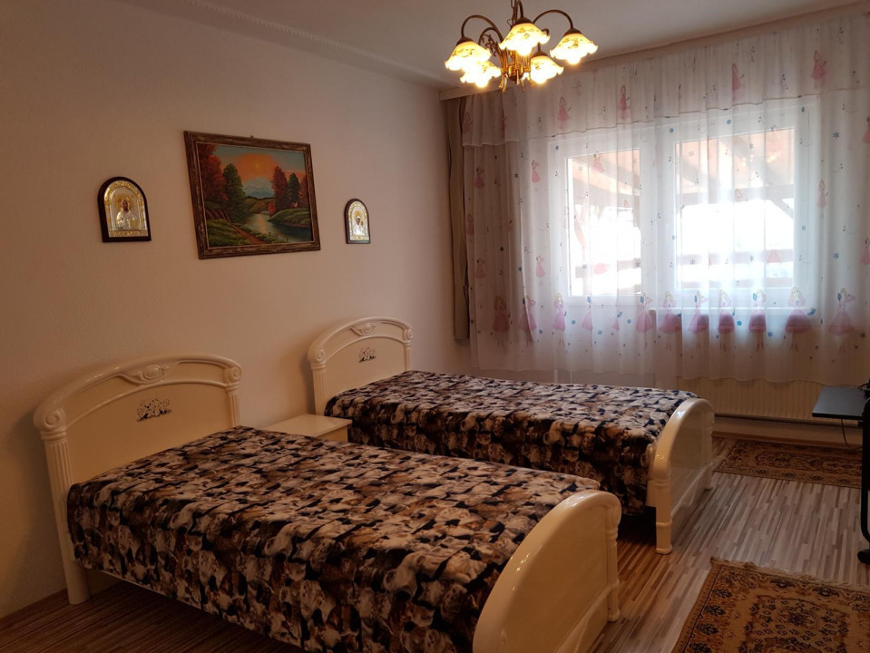 Apartament la casă - 2 camere - Ștrand- de închiriat 