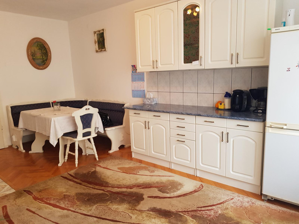 Apartament la casă - 2 camere - Ștrand- de închiriat 